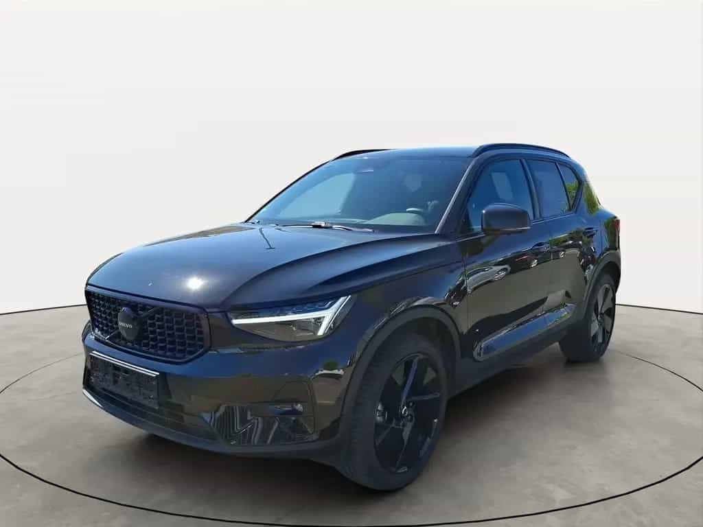 Volvo XC40 Black Edition Plus, B3 360°Kamera Harman/Ka 04/2025-photo-1