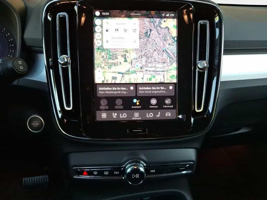 Volvo XC40 Black Edition Plus, B3 360°Kamera Harman/Ka 04/2025-photo-16