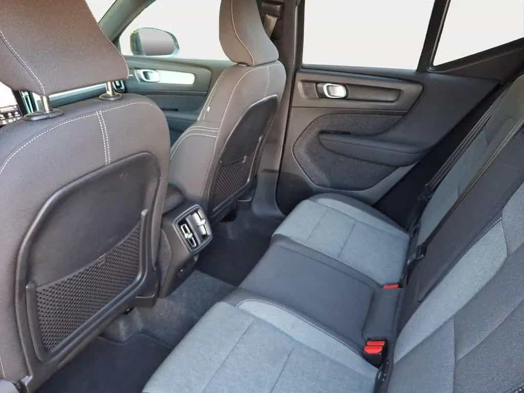 Volvo XC40 Black Edition Plus, B3 360°Kamera Harman/Ka 04/2025-photo-19