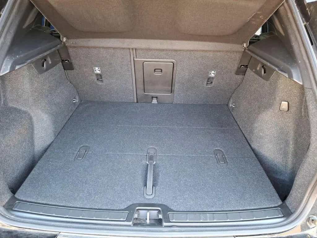 Volvo XC40 Black Edition Plus, B3 360°Kamera Harman/Ka 04/2025-photo-20