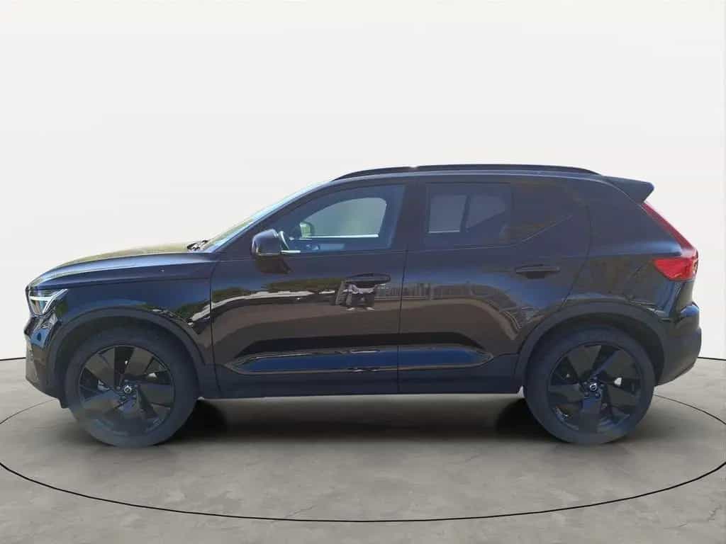 Volvo XC40 Black Edition Plus, B3 360°Kamera Harman/Ka 04/2025-photo-8