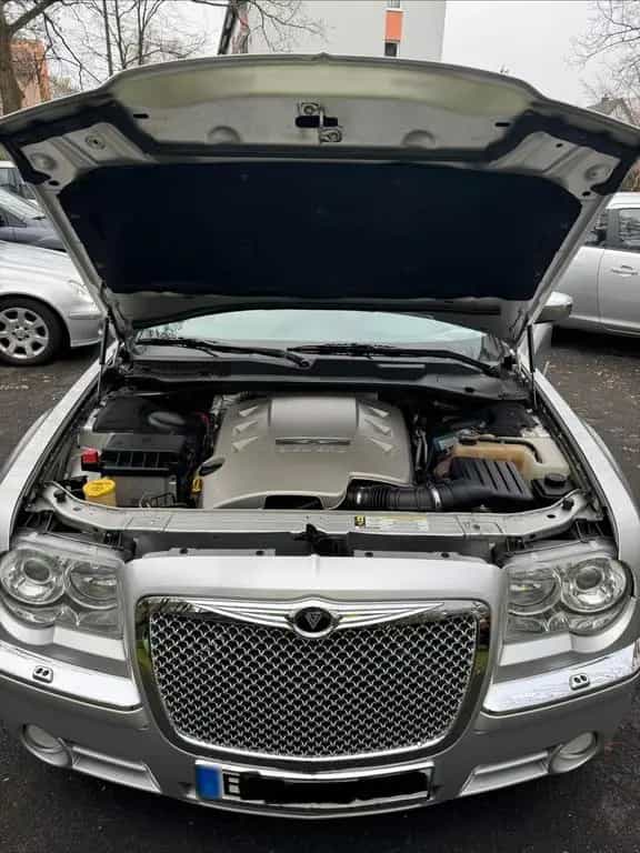 Chrysler 300C 3.0CRD 12/2006-photo-1