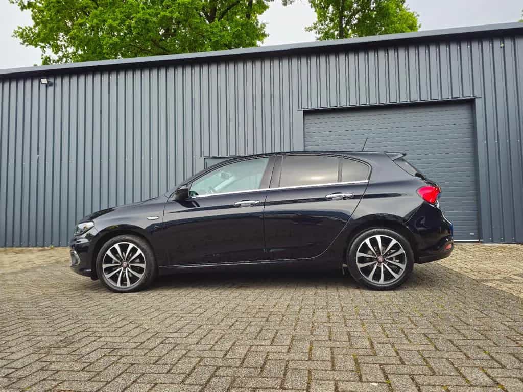 Fiat Tipo Lounge Kamera SHZ NAVI 2.Hand DAB PDC 02/2017-photo-3