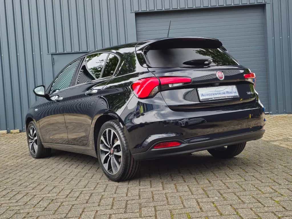 Fiat Tipo Lounge Kamera SHZ NAVI 2.Hand DAB PDC 02/2017-photo-4