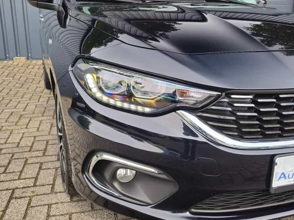 Fiat Tipo Lounge Kamera SHZ NAVI 2.Hand DAB PDC 02/2017-photo-9