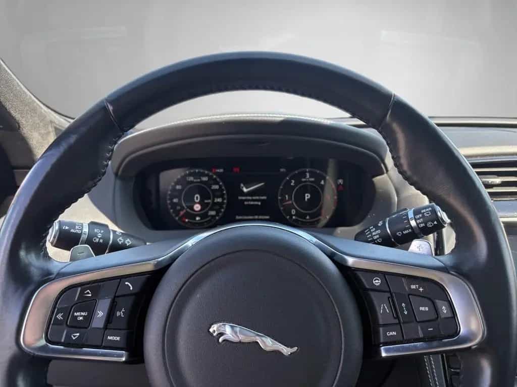 Jaguar F-Pace 30d AWD R-Sport AHK SHD Navi LED Winter 11/2018-photo-8