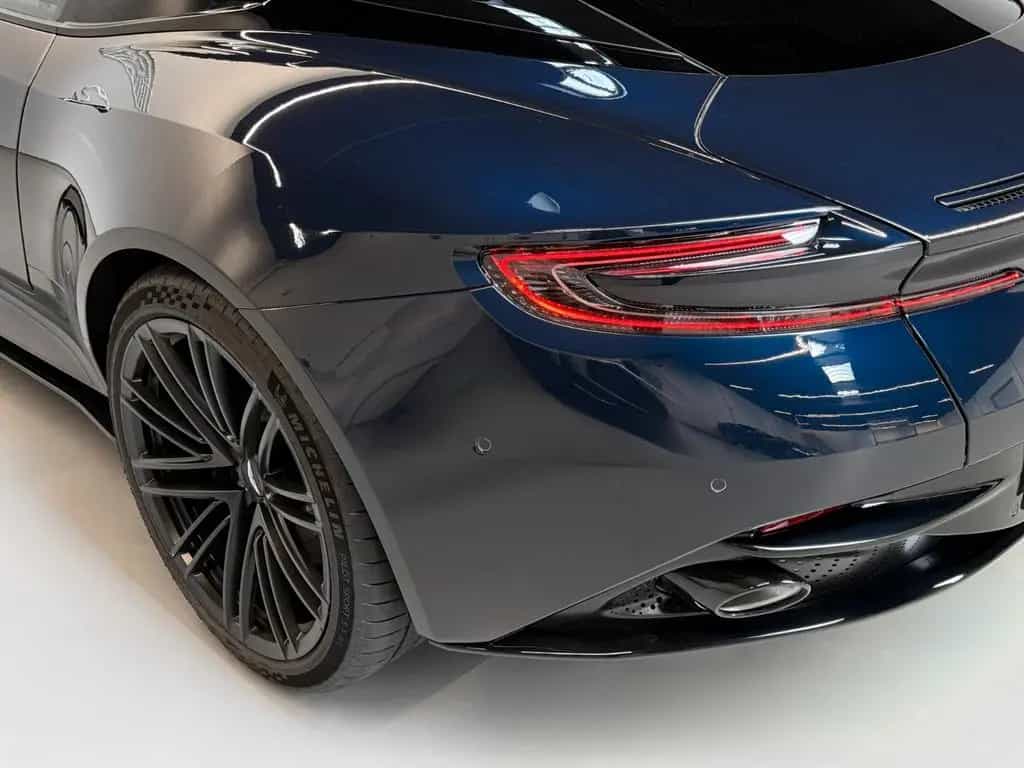 Aston Martin DB12 Coupe | Aston Martin Brussels null-photo-12