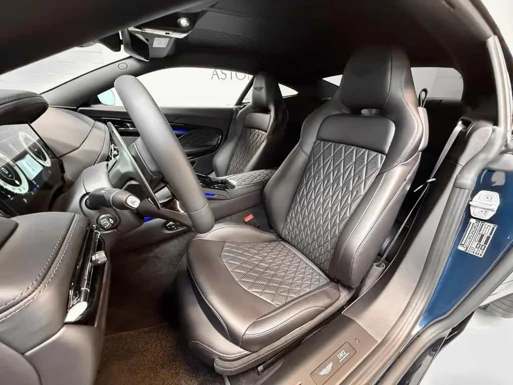 Aston Martin DB12 Coupe | Aston Martin Brussels null-photo-13