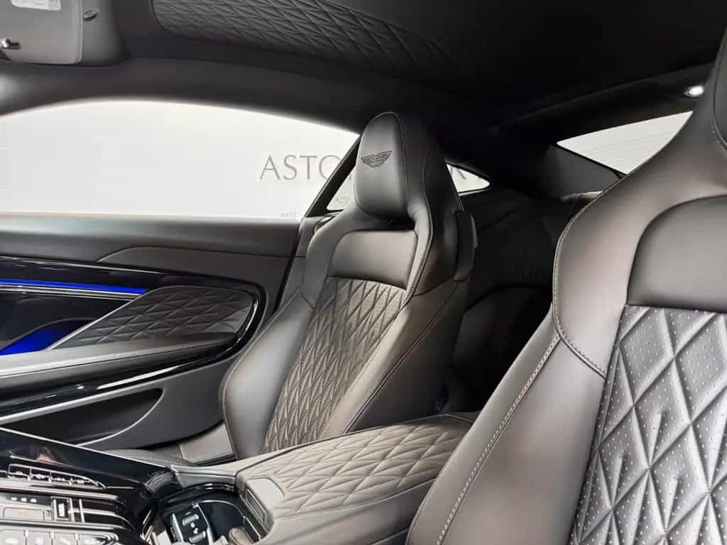 Aston Martin DB12 Coupe | Aston Martin Brussels null-photo-14