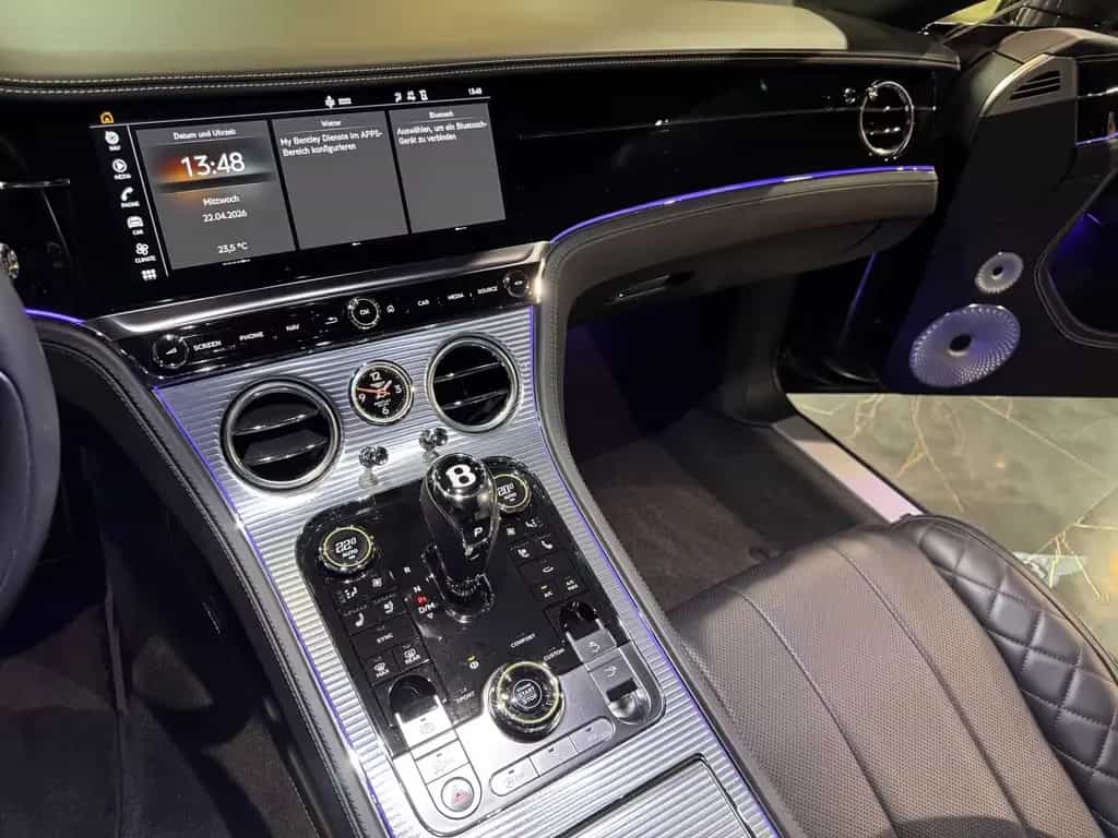 Bentley Continental GT V8 Mulliner BLACKLINE CarbonPaket 01/2020-photo-19