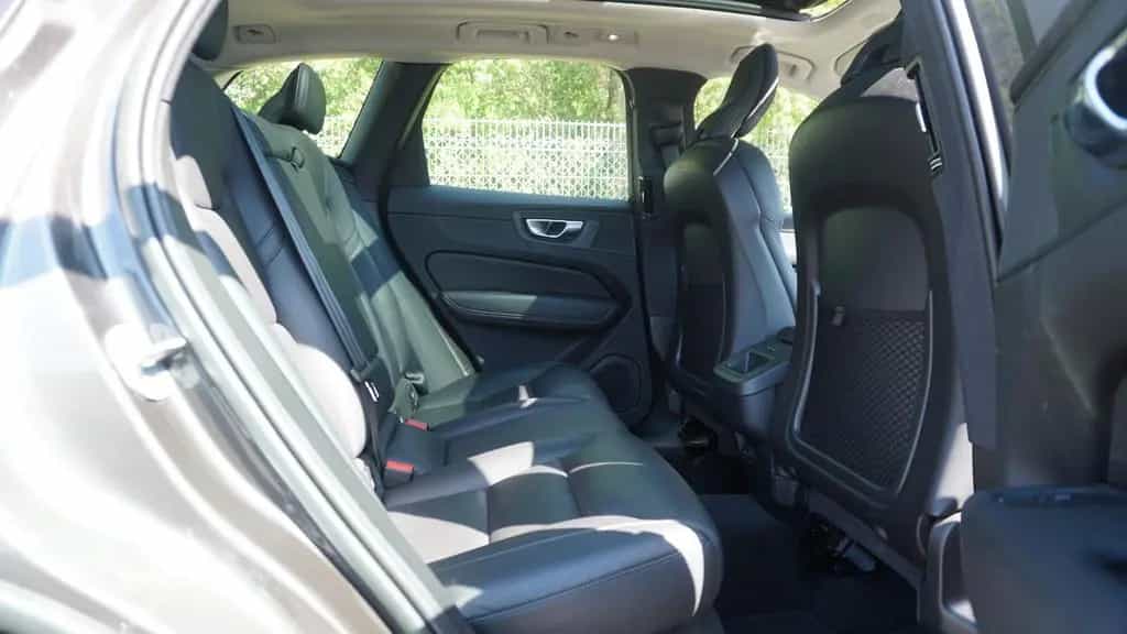 Volvo XC60 B4 Plus Bright PilotAs/Pano/AHK/Cam/TWA/Key 11/2022-photo-13