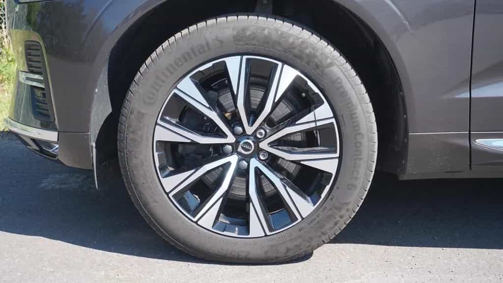 Volvo XC60 B4 Plus Bright PilotAs/Pano/AHK/Cam/TWA/Key 11/2022-photo-8