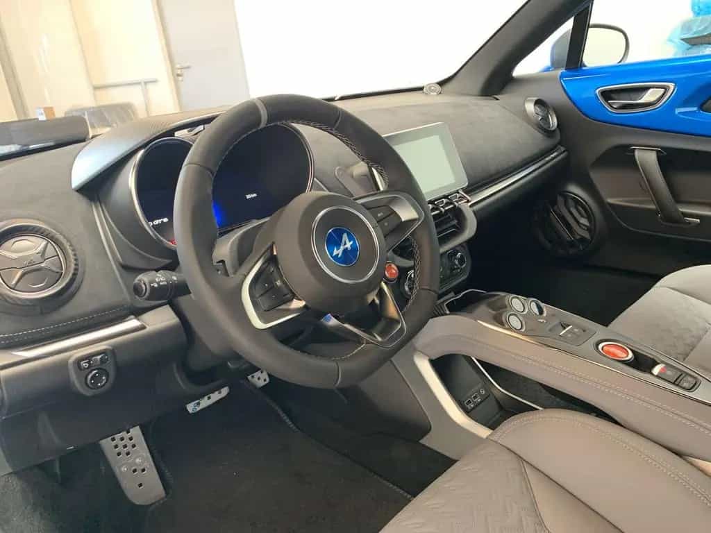 Alpine A110 GTS NAVI+KAMERA+PDC+SHZ+KLIMA+LED+TEMPOMAT null-photo-9