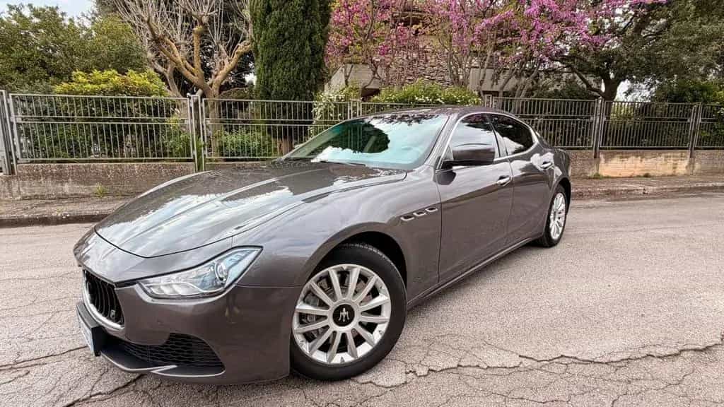 Maserati Ghibli V6 Diesel 11/2015-photo-1