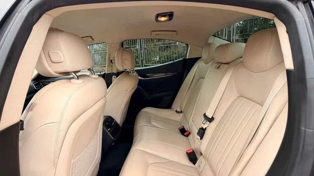 Maserati Ghibli V6 Diesel 11/2015-photo-11