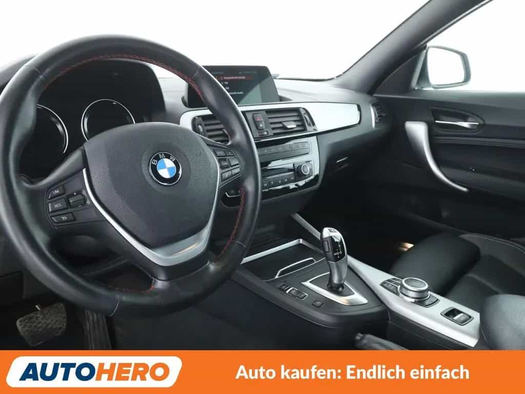 BMW 2 Series 218i Sport Line Aut.*NAVI*TEMPO*PDC*SHZ*LIM* 03/2020-photo-10