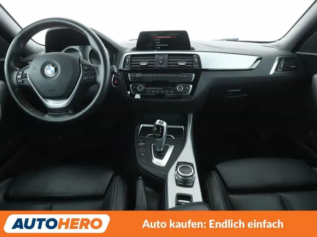 BMW 2 Series 218i Sport Line Aut.*NAVI*TEMPO*PDC*SHZ*LIM* 03/2020-photo-11