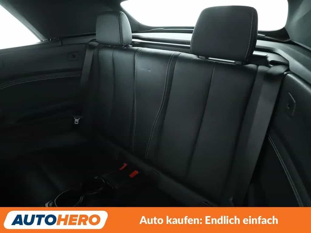 BMW 2 Series 218i Sport Line Aut.*NAVI*TEMPO*PDC*SHZ*LIM* 03/2020-photo-13