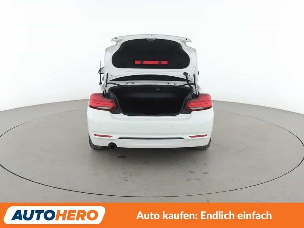 BMW 2 Series 218i Sport Line Aut.*NAVI*TEMPO*PDC*SHZ*LIM* 03/2020-photo-16