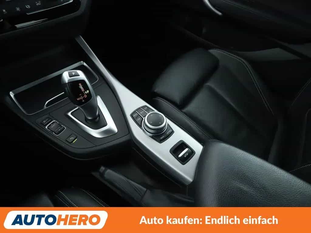 BMW 2 Series 218i Sport Line Aut.*NAVI*TEMPO*PDC*SHZ*LIM* 03/2020-photo-23