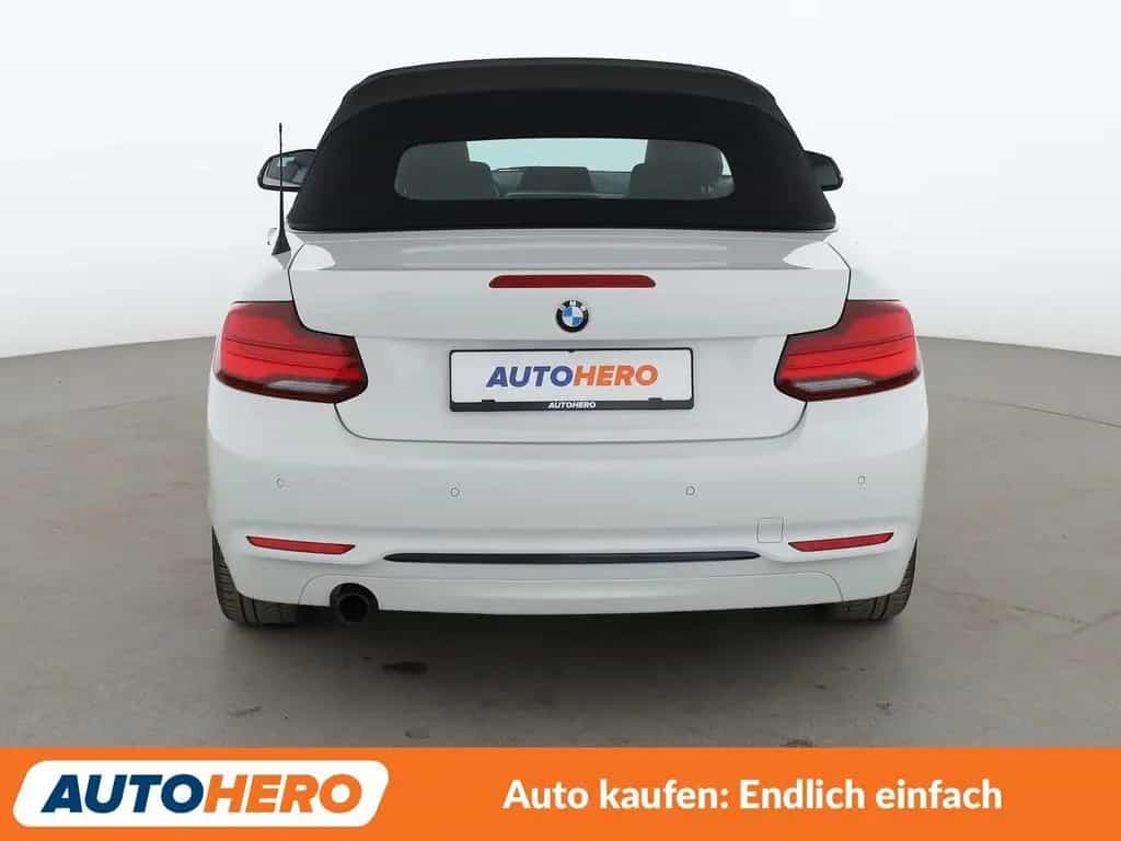 BMW 2 Series 218i Sport Line Aut.*NAVI*TEMPO*PDC*SHZ*LIM* 03/2020-photo-4