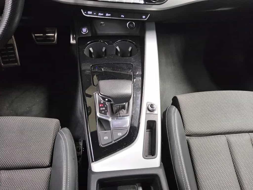 Audi A4 Avant 40 TDI S-Line Navi LED RfK Shz Sound 01/2023-photo-5