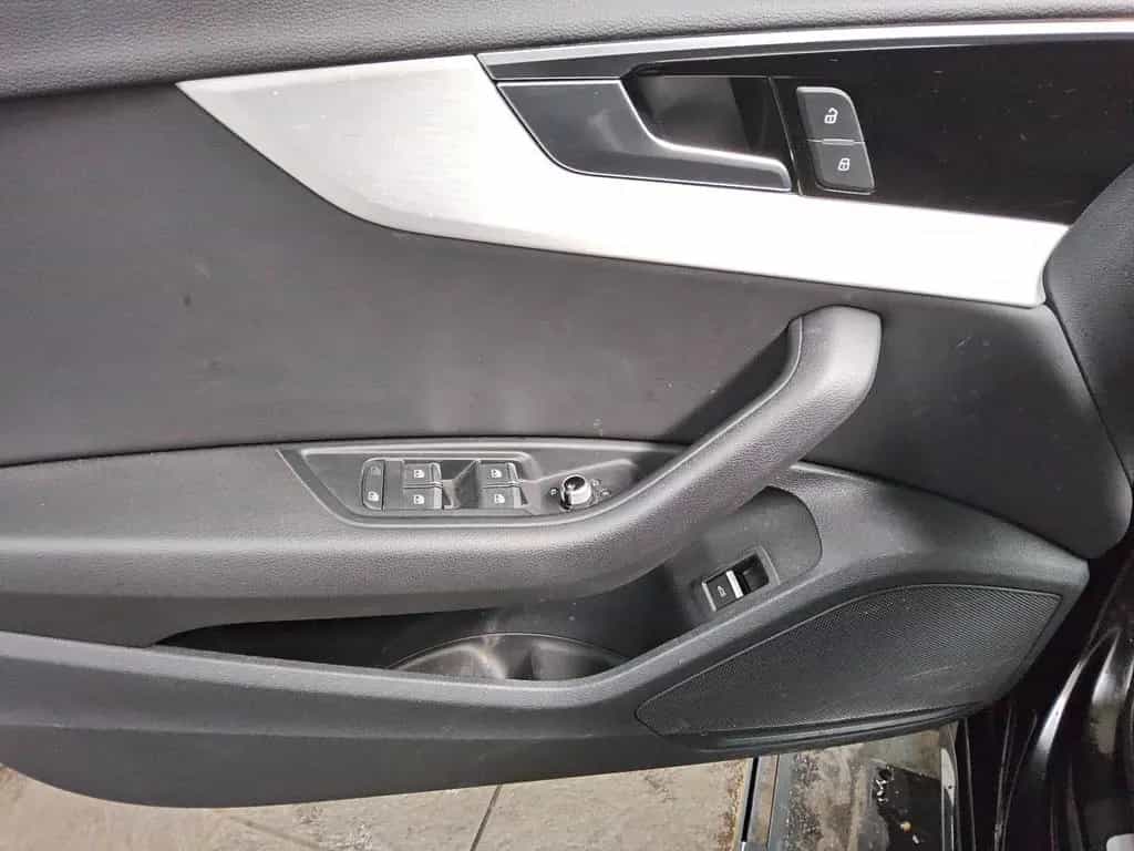 Audi A4 Avant 40 TDI S-Line Navi LED RfK Shz Sound 01/2023-photo-8
