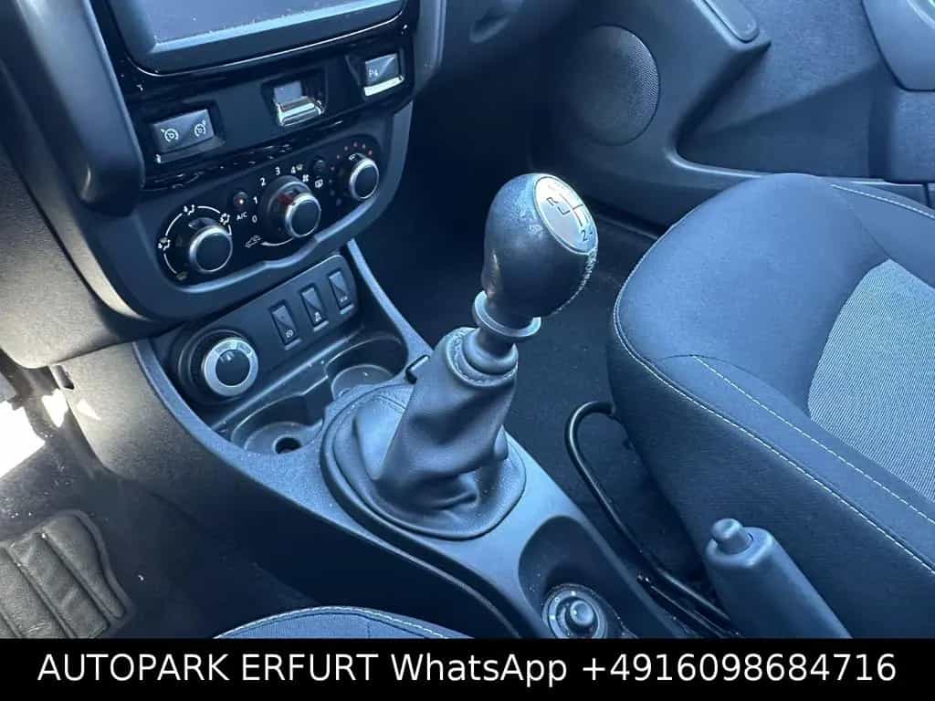 Dacia Duster I Black Shadow 4x4*Klima*Temp*Navi*Phone* 08/2017-photo-21