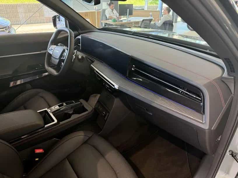 KGM Actyon Lux 6/AT 2WD 2Tone +Totw+CarPlay+LED+ null-photo-12