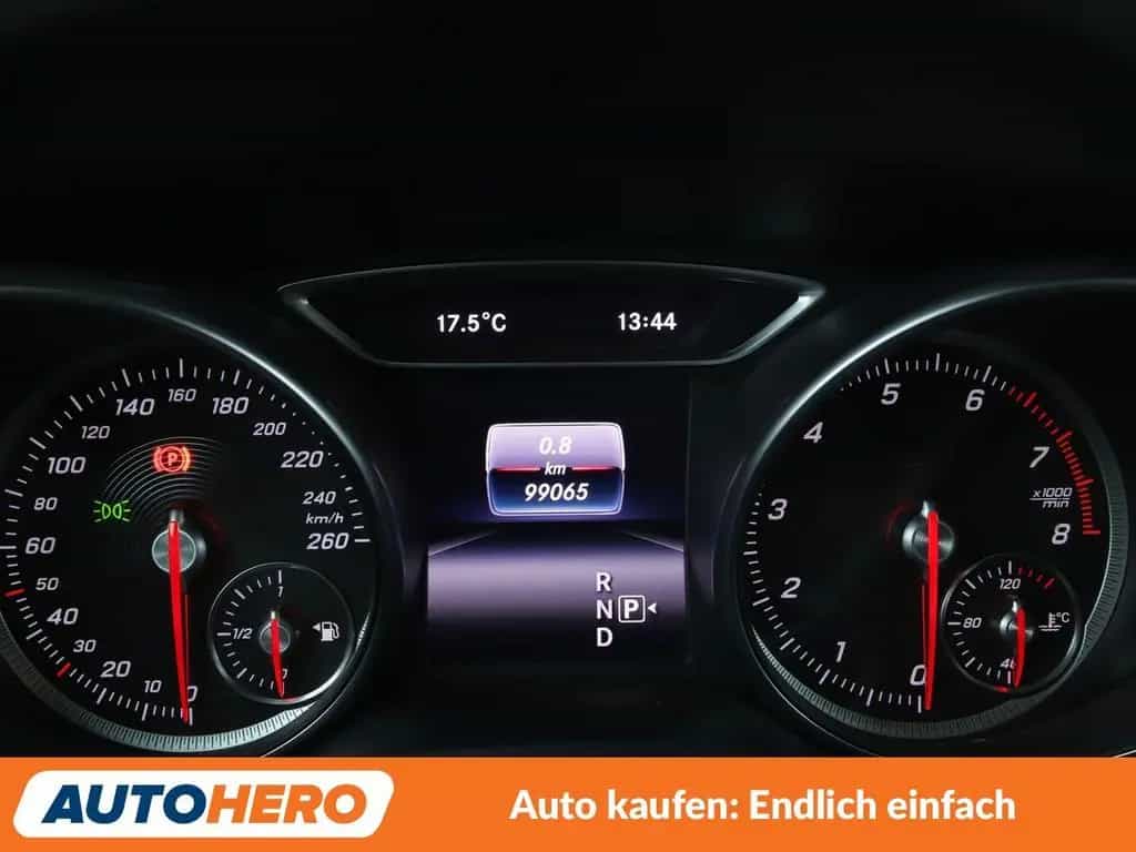 Mercedes-Benz CLA 220 4Matic Urban Aut.*LED*NAVI*ACC*CAM*PDC* 01/2018-photo-19