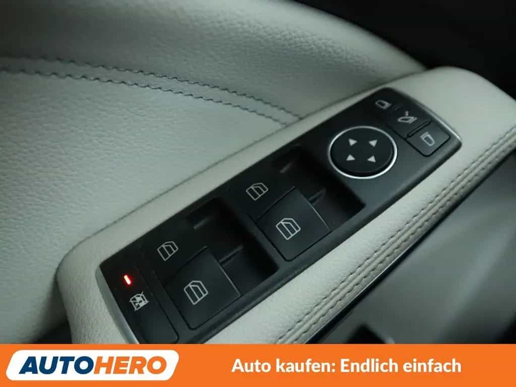 Mercedes-Benz CLA 220 4Matic Urban Aut.*LED*NAVI*ACC*CAM*PDC* 01/2018-photo-24