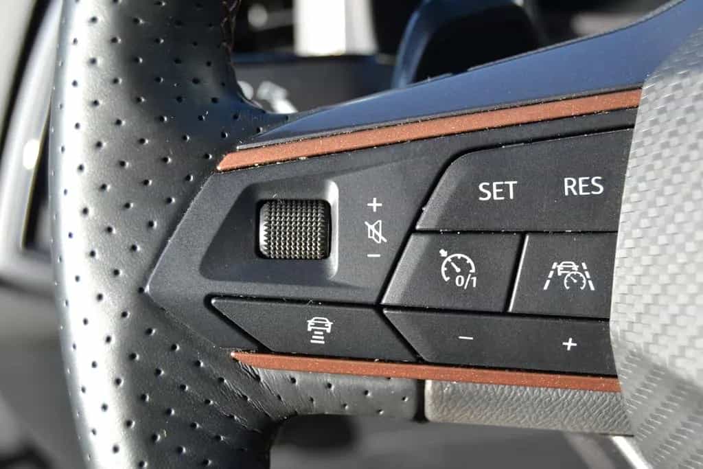 Cupra Ateca VZ 300 PS AHK 4x4 ab 4,99% Finz! 03/2024-photo-16
