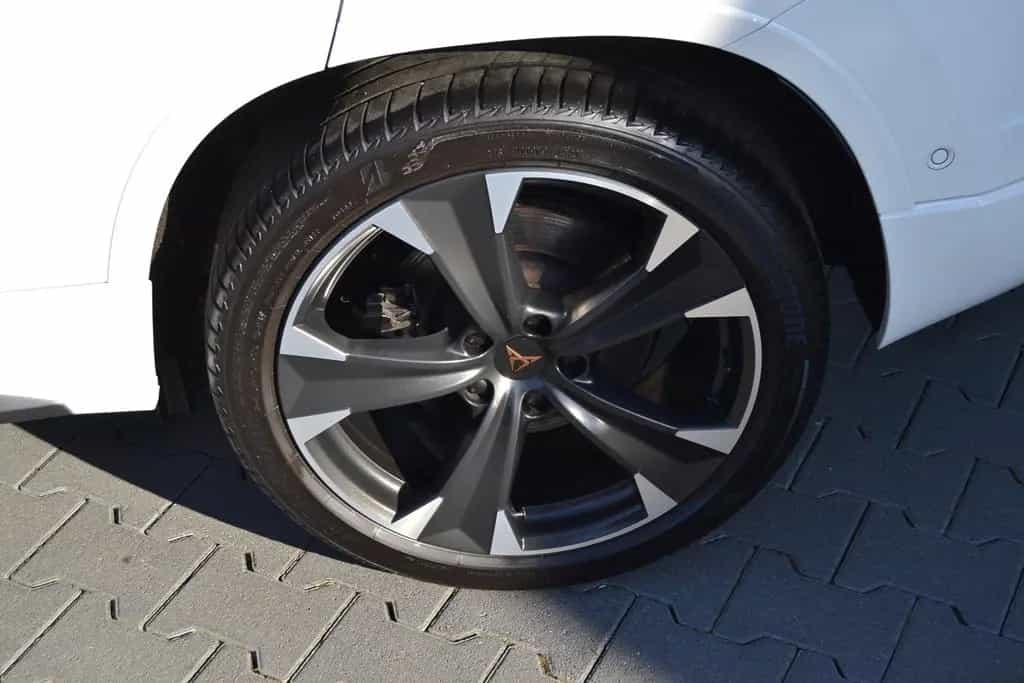 Cupra Ateca VZ 300 PS AHK 4x4 ab 4,99% Finz! 03/2024-photo-29