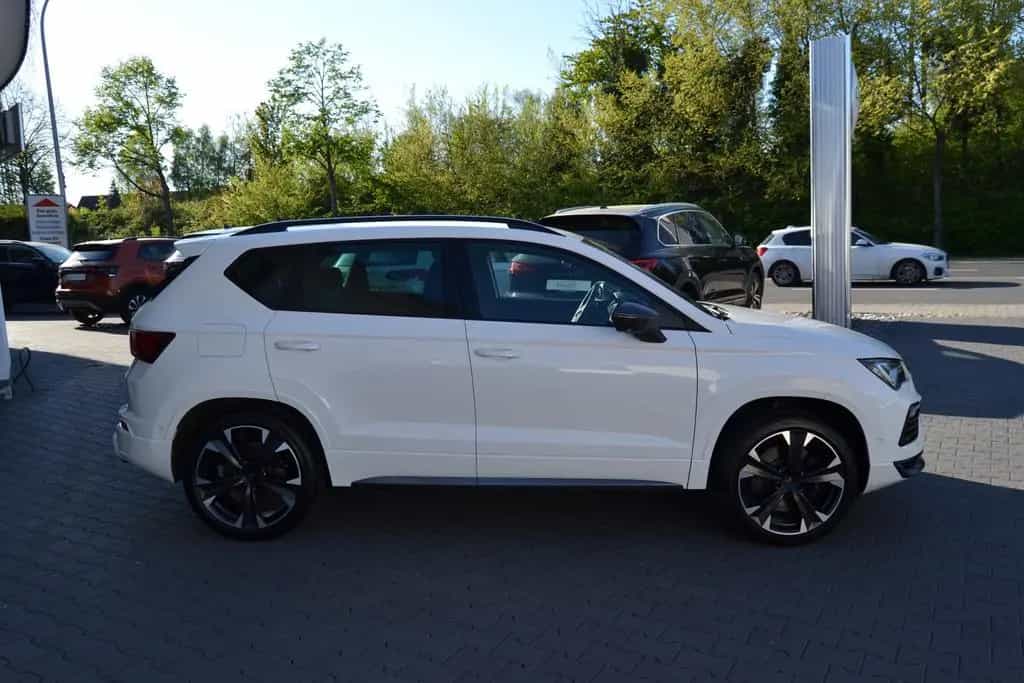 Cupra Ateca VZ 300 PS AHK 4x4 ab 4,99% Finz! 03/2024-photo-3