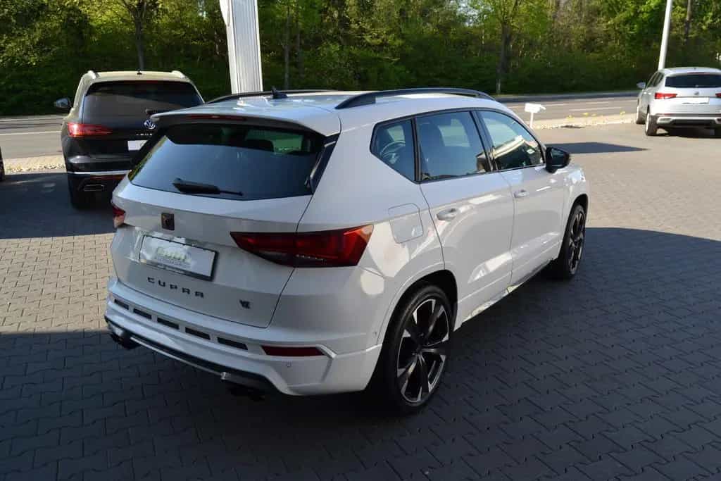 Cupra Ateca VZ 300 PS AHK 4x4 ab 4,99% Finz! 03/2024-photo-4