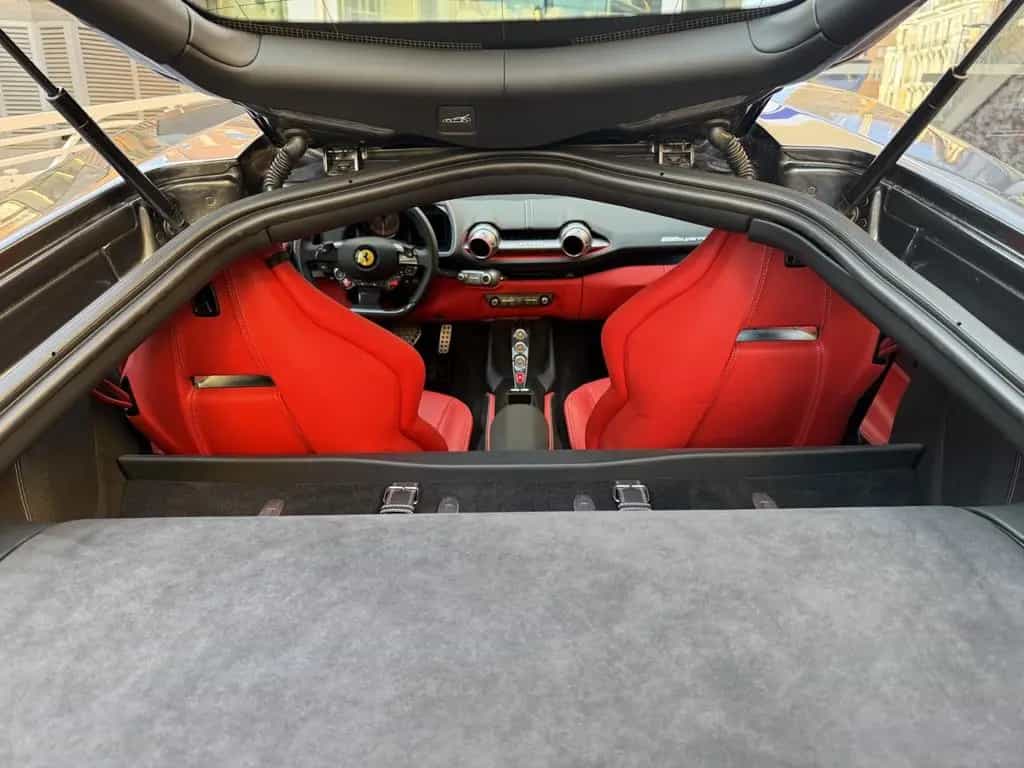 Ferrari 812 6.5 V12 Superfast DCT F1 02/2020-photo-14