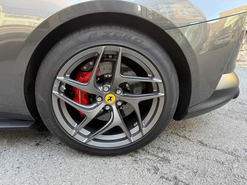 Ferrari 812 6.5 V12 Superfast DCT F1 02/2020-photo-5