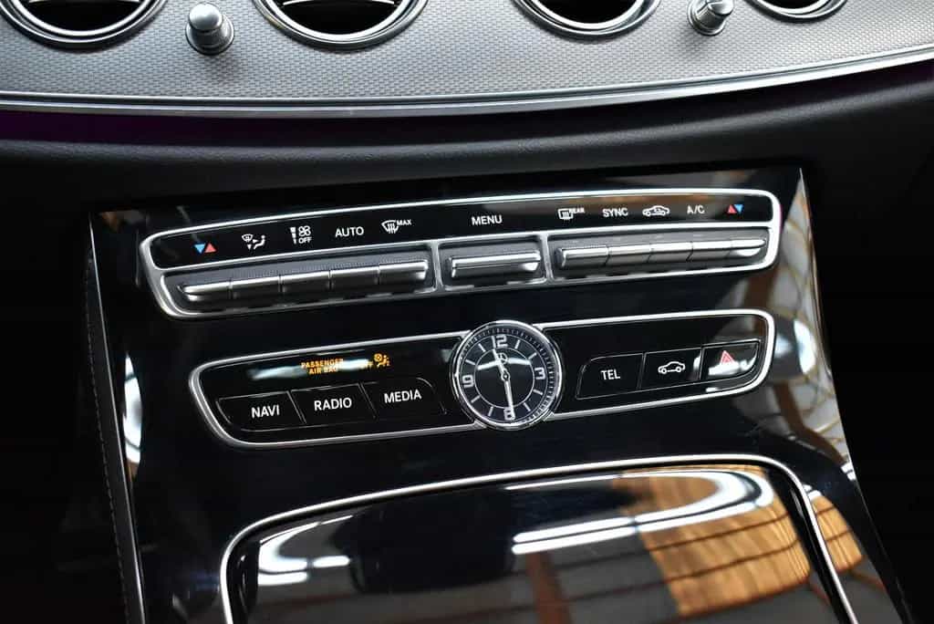 Mercedes-Benz E 200 4M AMG-Line+Totwinkel+LED+Kamera+Business 08/2018-photo-18
