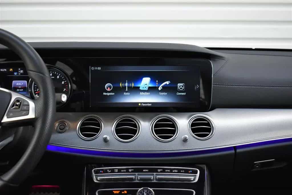 Mercedes-Benz E 200 4M AMG-Line+Totwinkel+LED+Kamera+Business 08/2018-photo-21