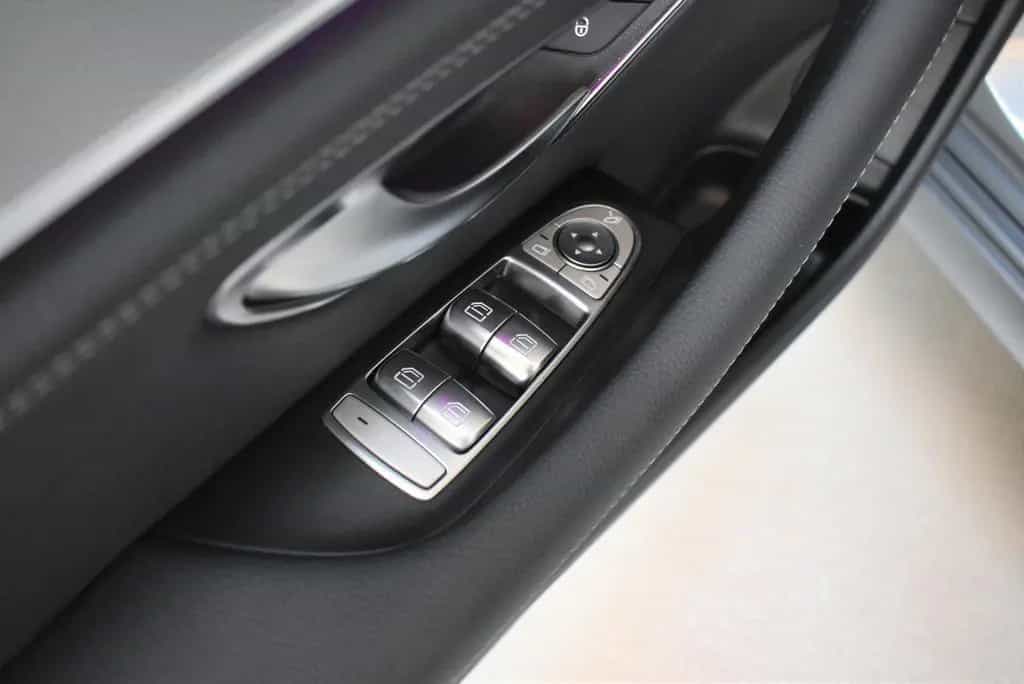 Mercedes-Benz E 200 4M AMG-Line+Totwinkel+LED+Kamera+Business 08/2018-photo-23