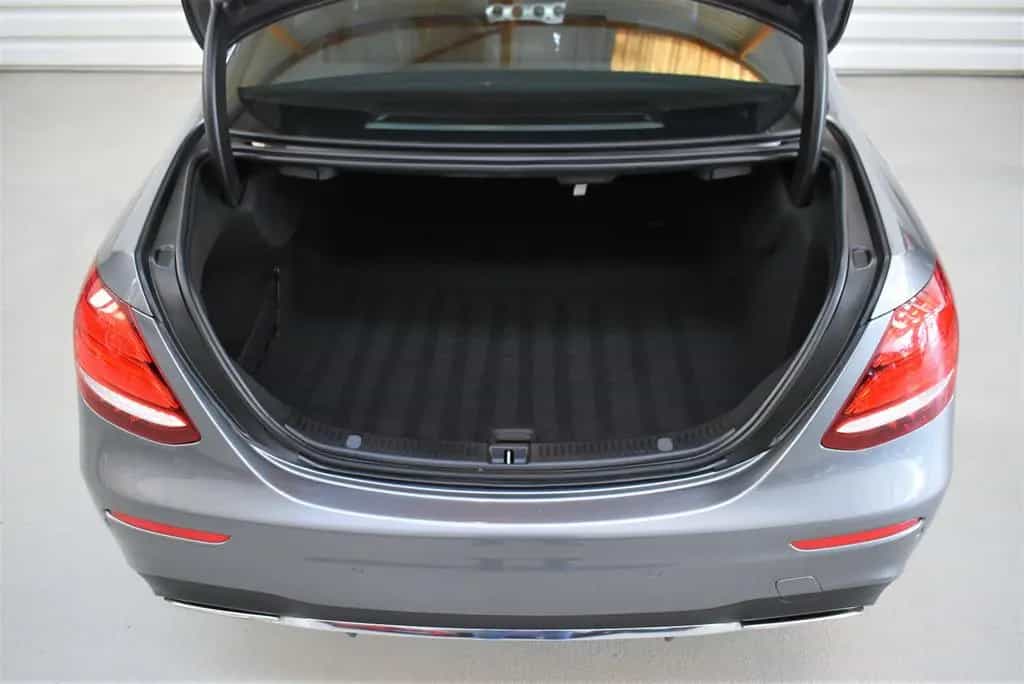 Mercedes-Benz E 200 4M AMG-Line+Totwinkel+LED+Kamera+Business 08/2018-photo-31