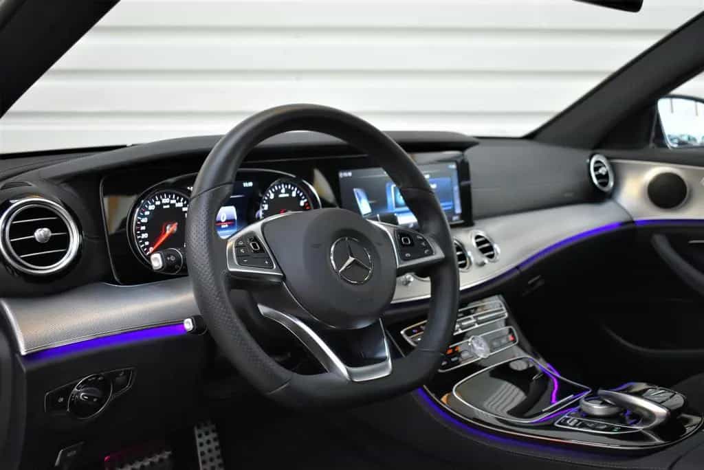 Mercedes-Benz E 200 4M AMG-Line+Totwinkel+LED+Kamera+Business 08/2018-photo-6