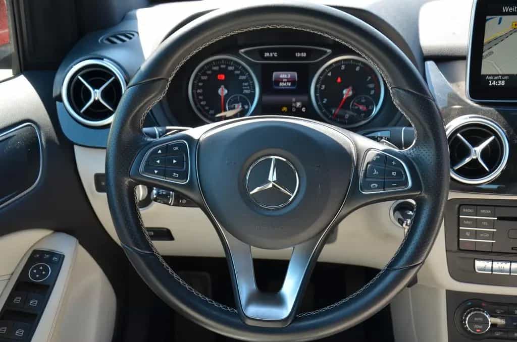 Mercedes-Benz B 180 B B 180 04/2016-photo-22