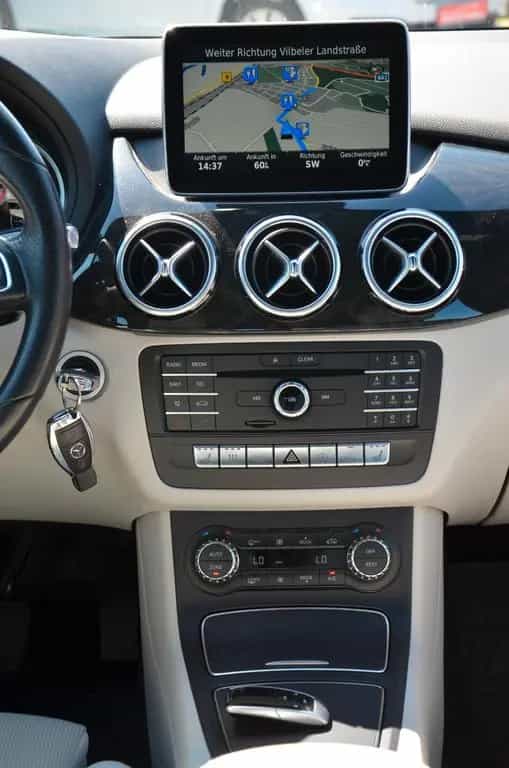 Mercedes-Benz B 180 B B 180 04/2016-photo-25