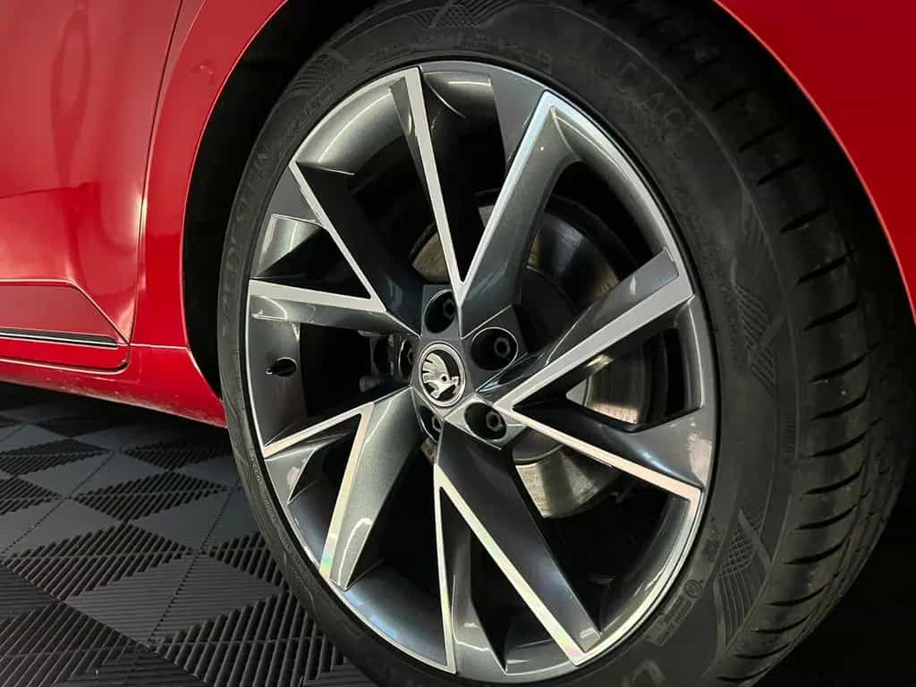 Skoda Superb Combi SPORTLINE/LED/STHZ/AHK/ACC/VRTL 07/2019-photo-13