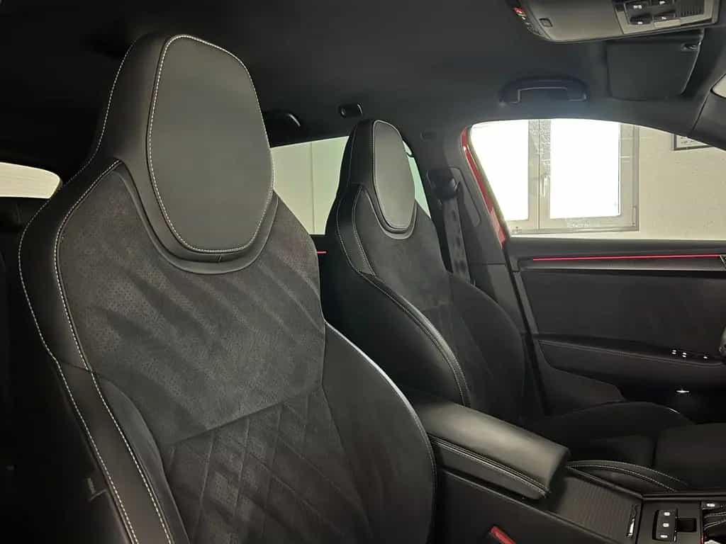 Skoda Superb Combi SPORTLINE/LED/STHZ/AHK/ACC/VRTL 07/2019-photo-2