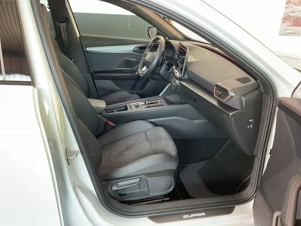 Cupra Formentor 2.0 TDI DSG LED+NAVI+19Z LM-FELGEN 11/2024-photo-10