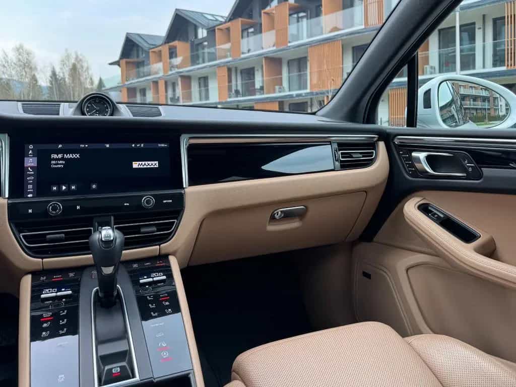 Porsche Macan AWD * allrad * pano * kamera * 03/2022-photo-12