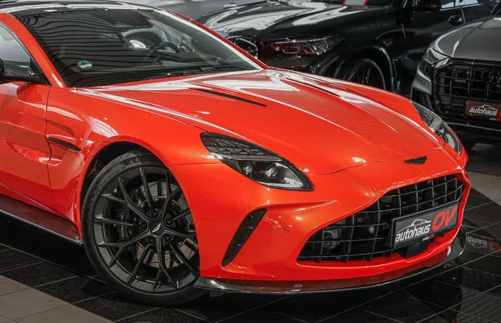 Aston Martin V8 Vantage*Carbon Paket*B&W*360*ACC*Sport Seat* 06/2025-photo-3