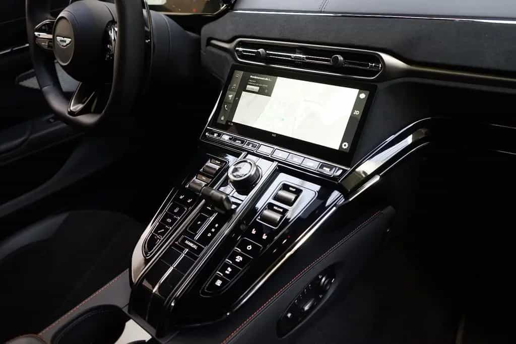 Aston Martin V8 Vantage*Carbon Paket*B&W*360*ACC*Sport Seat* 06/2025-photo-8